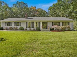 23 Paugussett Rd, Sandy Hook, CT 06482