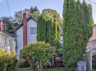 437 Bond St, Astoria, OR 97103