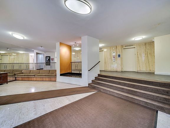 3rd image of 7033 N Kedzie Ave APT 815