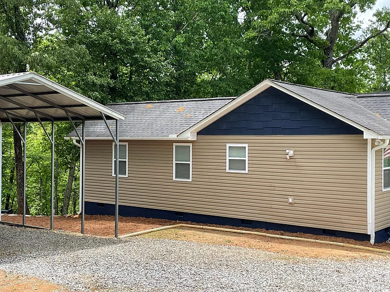 233 Lakeview Cir — Photo 28