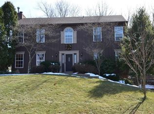 211 Lafayette Dr, Cranberry Township, PA