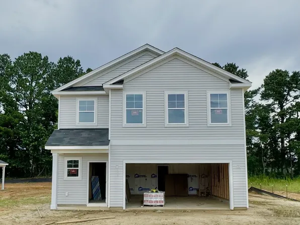 154 N Squires Run Lane, Richlands, NC 28574