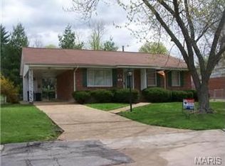9512 Hale Dr, Saint Louis, MO