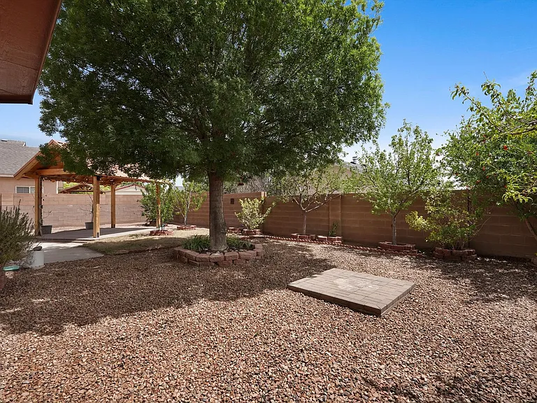 8620 Casa Verde Ave NW — Photo 39