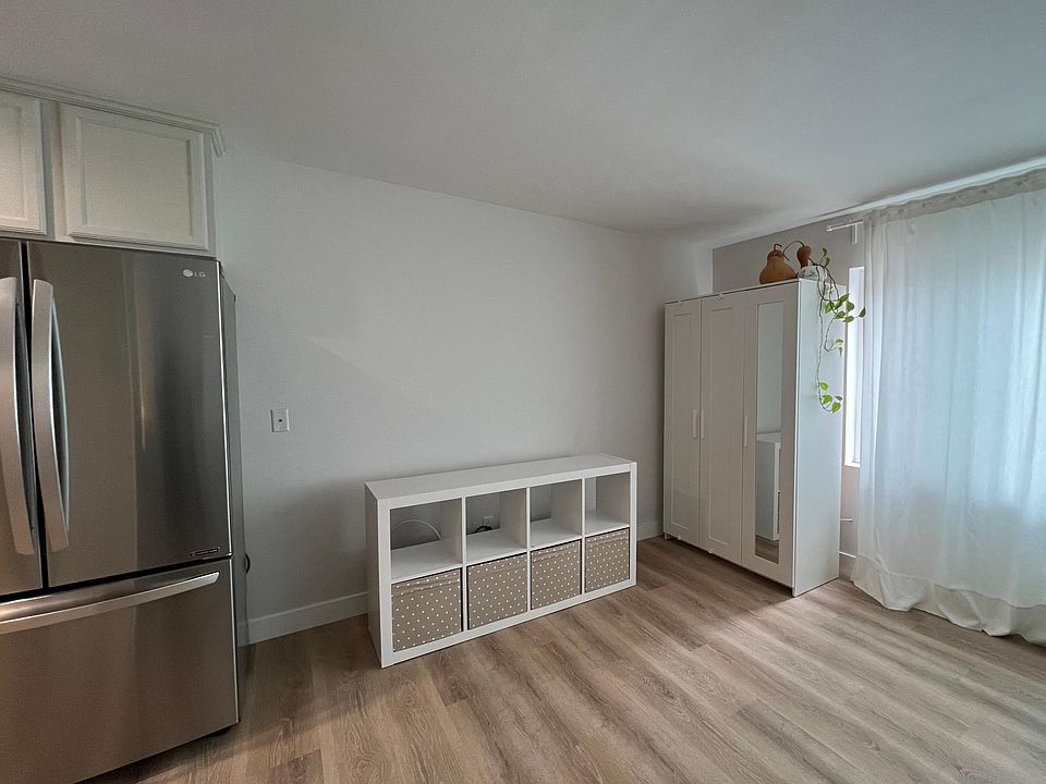 1st image of 840 Turquoise St #0