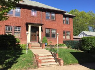 1160 Hall Ave, Lakewood, OH 44107