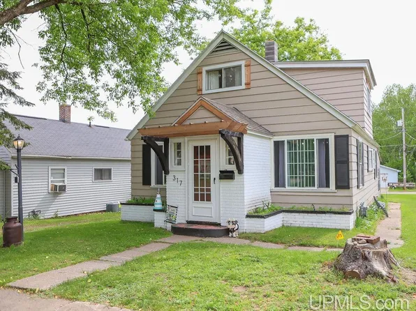 317 Doraland St, Kingsford, MI 49802