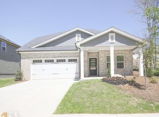 450 Magnolia Dr, Dawsonville, GA 30534