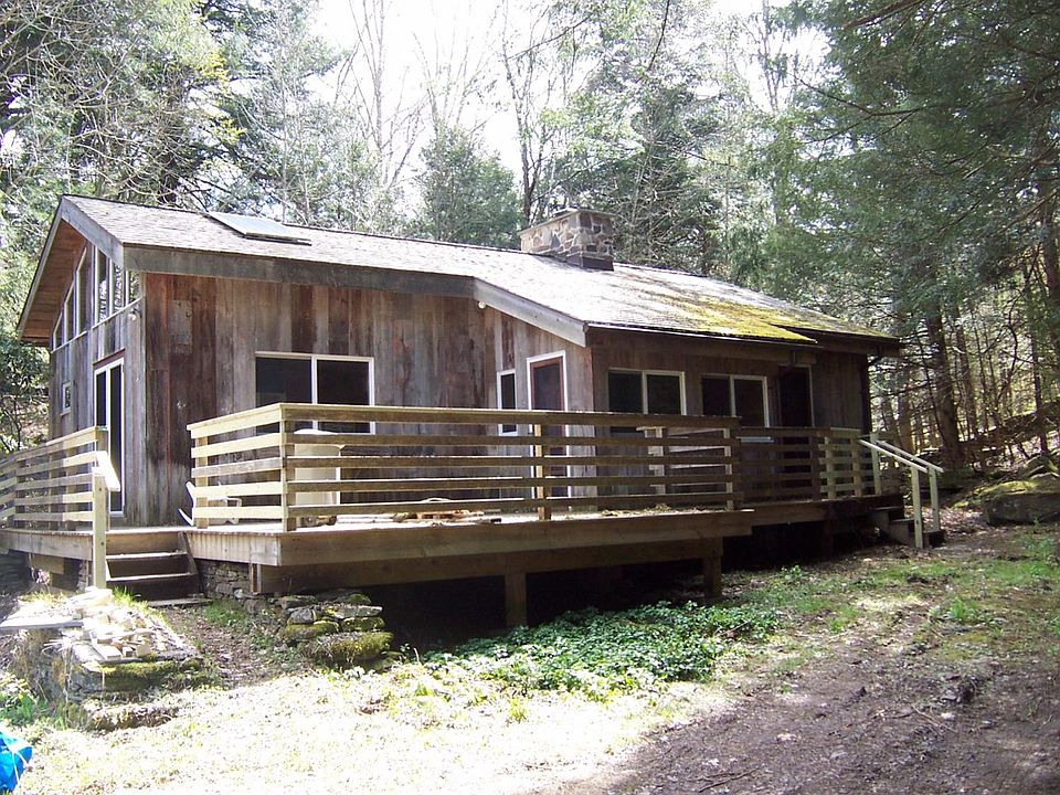 1st image of 43 Johnnys Ln