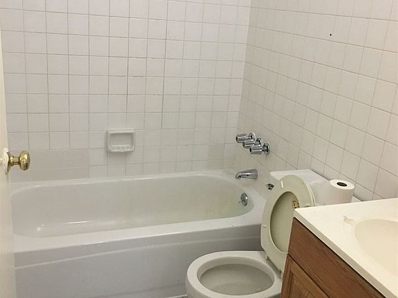 4665B603-A9A7-4792-8206-8E2DECA97326