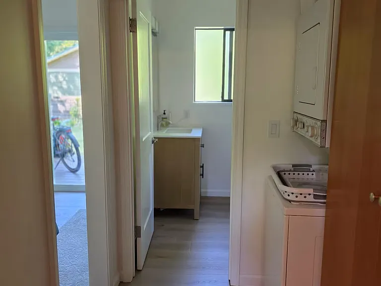 333 Mill Rd — Photo 13