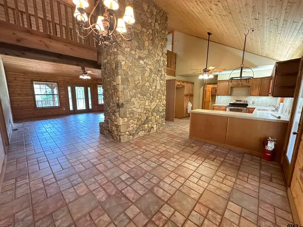 296 County Road 4555, Winnsboro, TX 75494