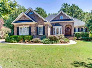 371 Crepe Myrtle Dr, Greer, SC 29651