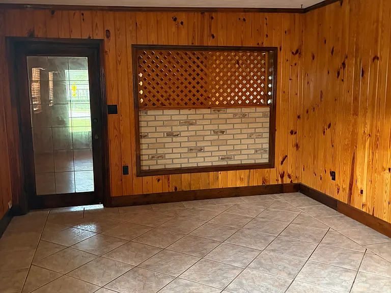 209 Bayshore Dr — Photo 13