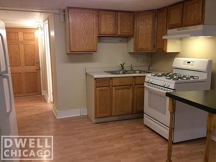 1st image of 3821 N Whipple St #G