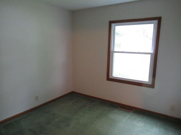 3rd image of 745 Howard St