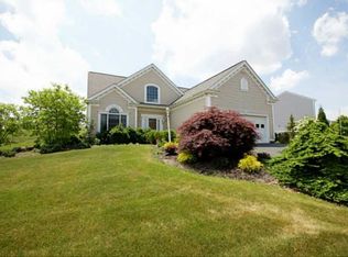 425 Crimson Dr, Pittsburgh, PA 15237