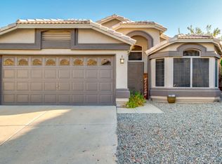 5824 W Electra Ln, Glendale, AZ 85310