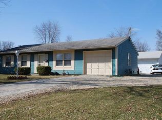 54 Sheffield Rd, Montgomery, IL 60538