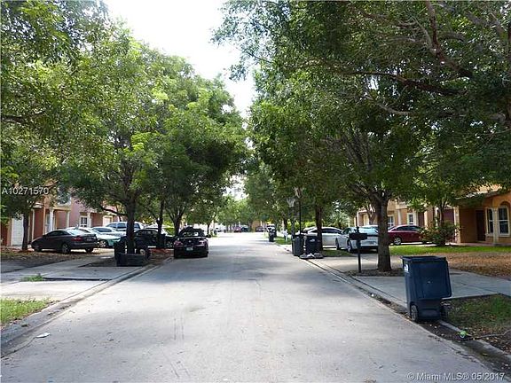 4th image of 925 SW 6th Pl #0