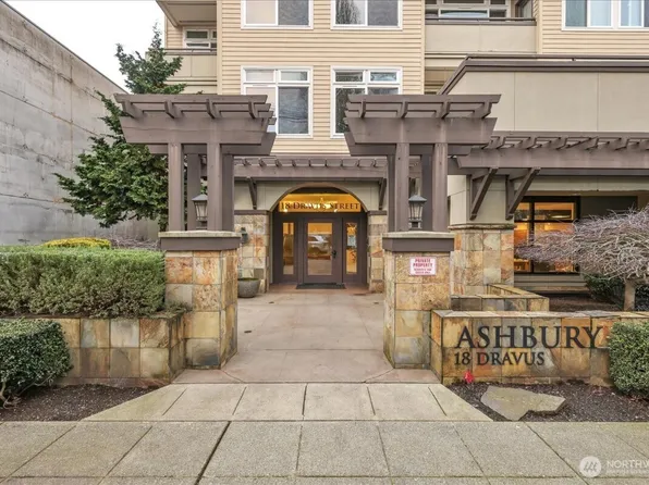 18 Dravus Street #207, Seattle, WA 98109