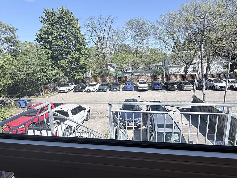 287 Lakeshore Rd E #1 — Photo 11
