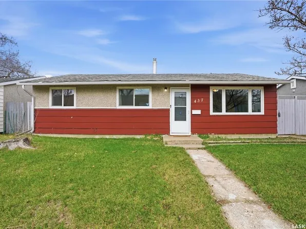 437 W AVENUE N, Saskatoon, SK S7L 3G9