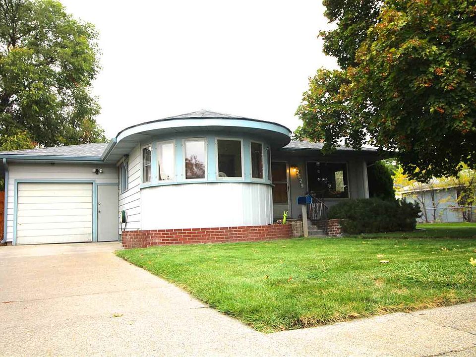 1st image of 2529 E Marshall Ave