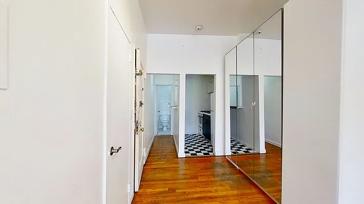 Rented by Compass | media 6