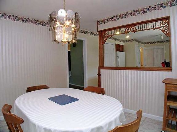 4th image of 3333 Glasgow Dr