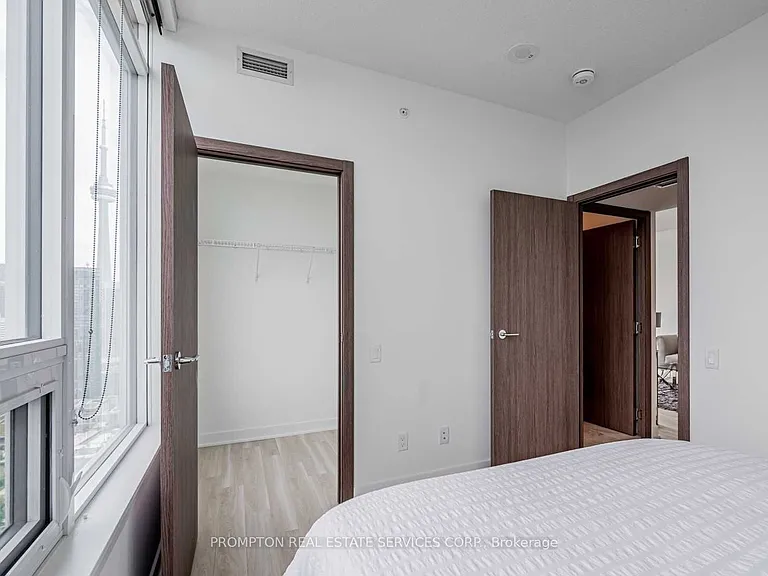 17 Bathurst St #3810 — Photo 14