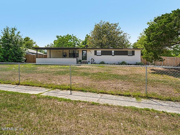 5th image of 472 SIGSBEE Road