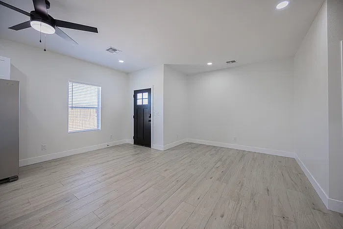 1519 W McKinley St — Photo 4
