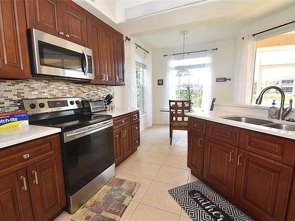 2nd image of 7094 Prosperity Cir #1107