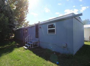 8 Commerce St, Holmen, WI 54636