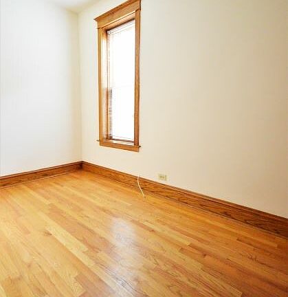 4th image of 713 W Wrightwood Ave #3F