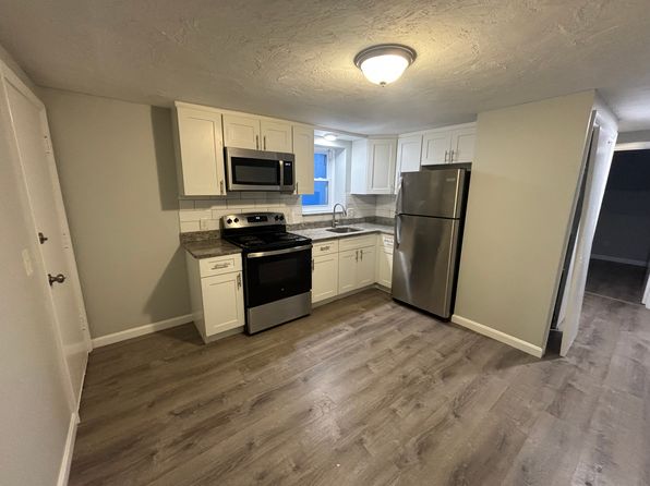 8 Lanesboro Rd APT 2
