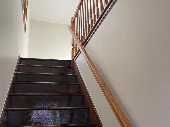 2nd image of 19 Lenhart St