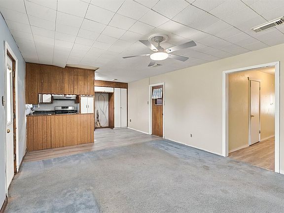4th image of 1906 Kings Ln