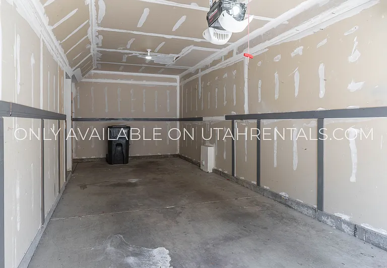 1508 W 110 N — Photo 19