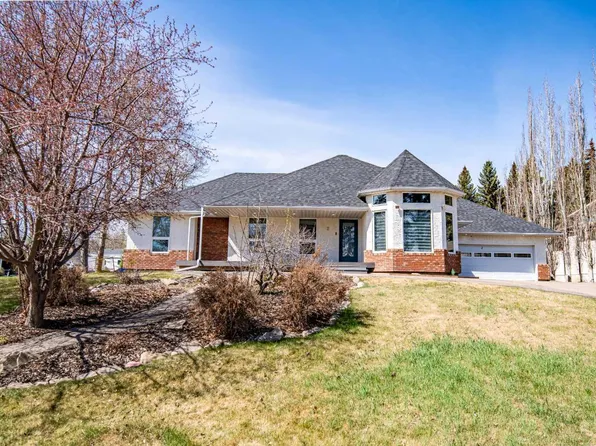 2 Grand Ave, Norglenwold, AB T4S 1S5