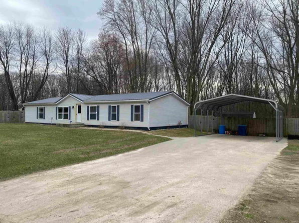 10961 Muckshaw Rd, Plymouth, IN 46563