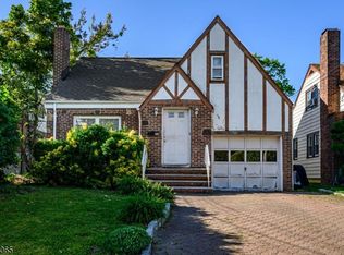 84 Rollins Ave, Clifton, NJ 07011