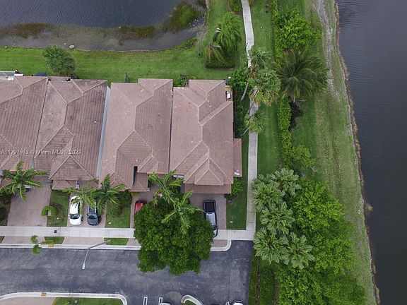 5th image of 11662 NW 69th Ter