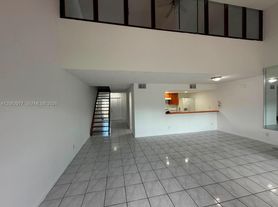 4045 SW 68th Way, Miramar, FL
