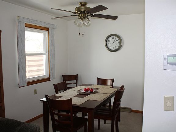 4th image of 1517 S Willard Ave