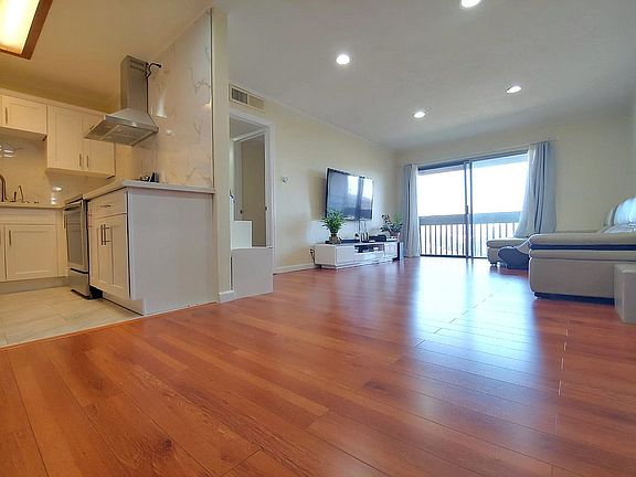 4th image of 1610 Neil Armstrong St Unit 307