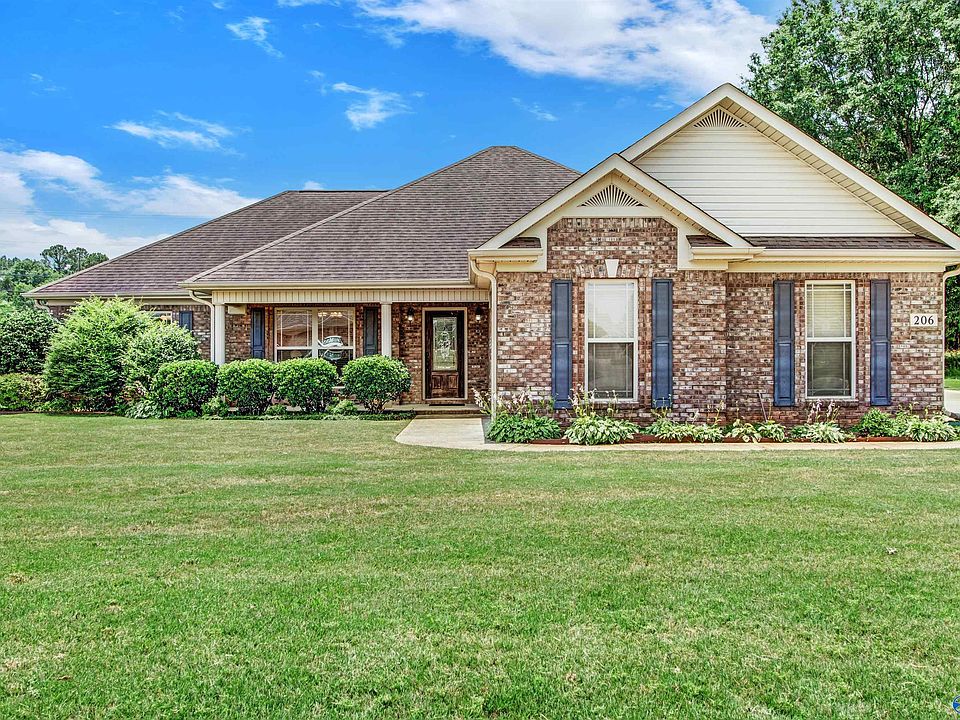 1st image of 206 Wes Ashley Dr