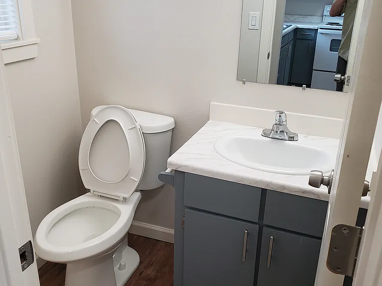 Greystone Apartments — Photo 14