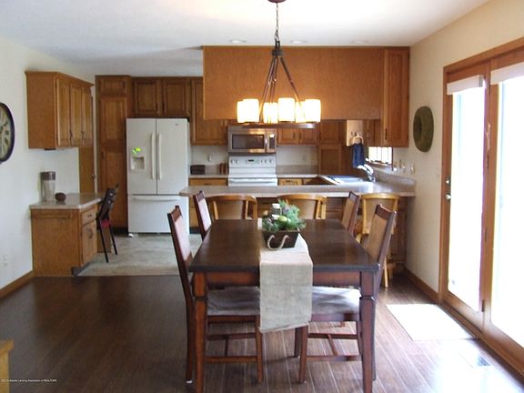5th image of 13255 White Pine Dr